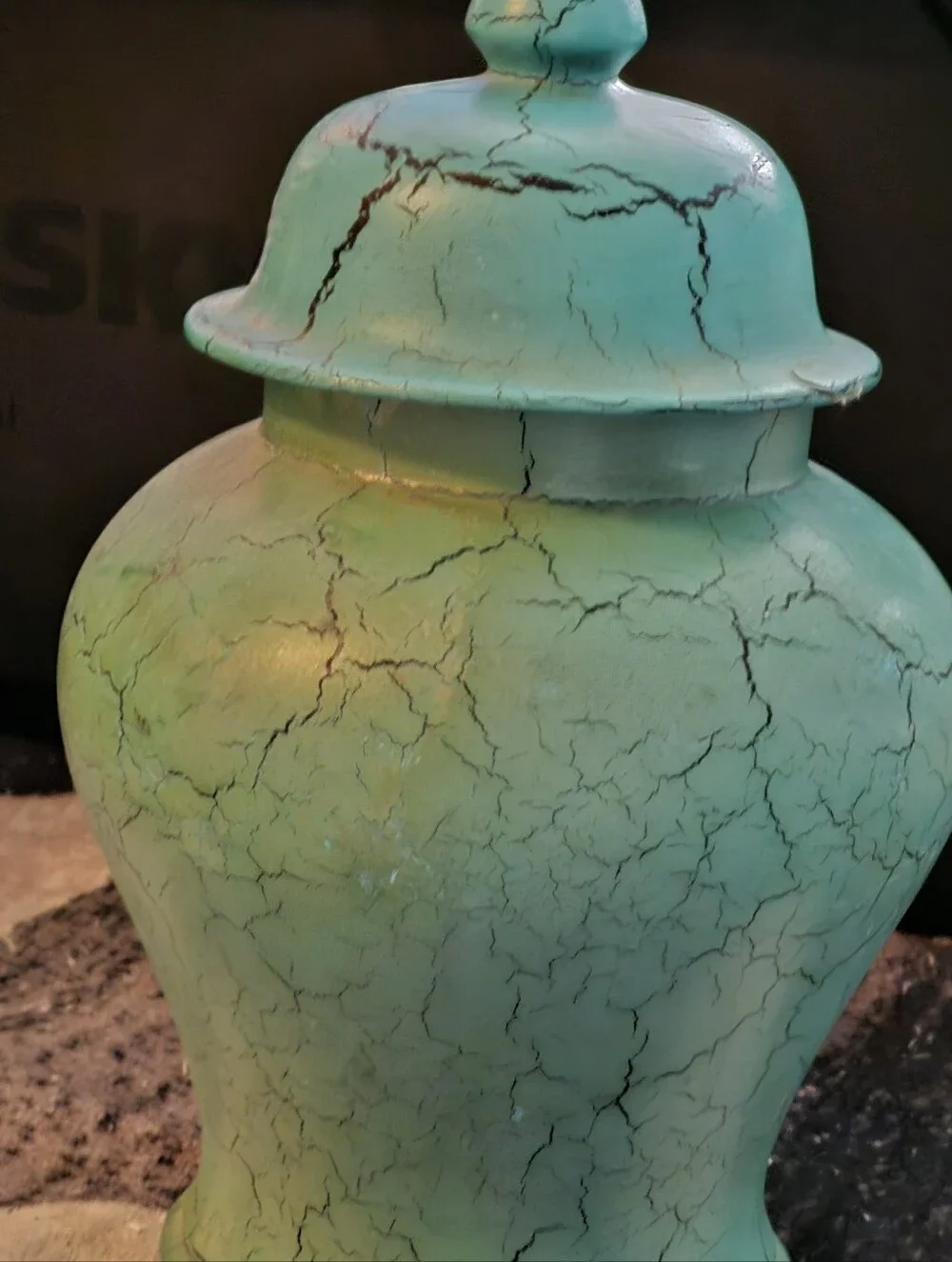 Hayalyn Pottery Vintage 1960s Era Ginger Jar With Lid.